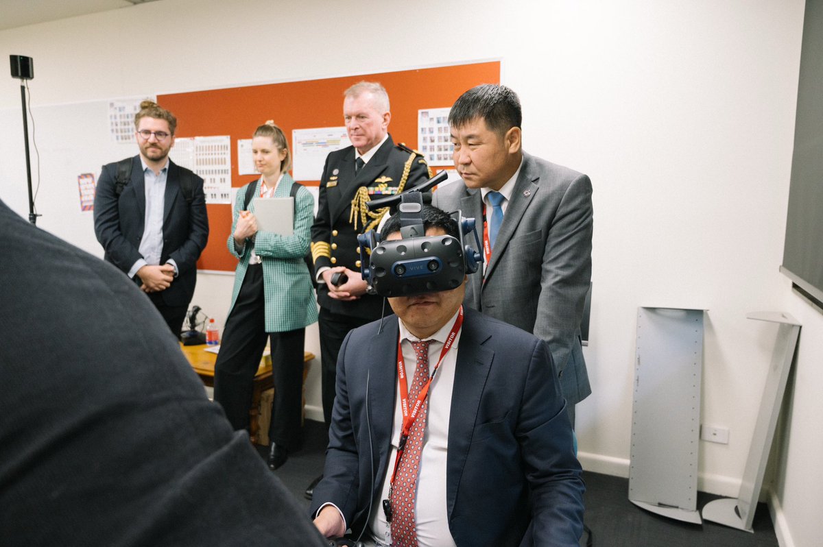 ADFTrngC's tweet photo. Interoperability, English Language skills and regional friendship took centre stage as #ADFDITC was visited by members of the Ministry of Defence of Mongolia. A fantastic chance to further strengthen our relationship!
#ForTheFutureWeLearn |#FriendshipThroughUnderstanding https://t.co/MgWbmXrB4b