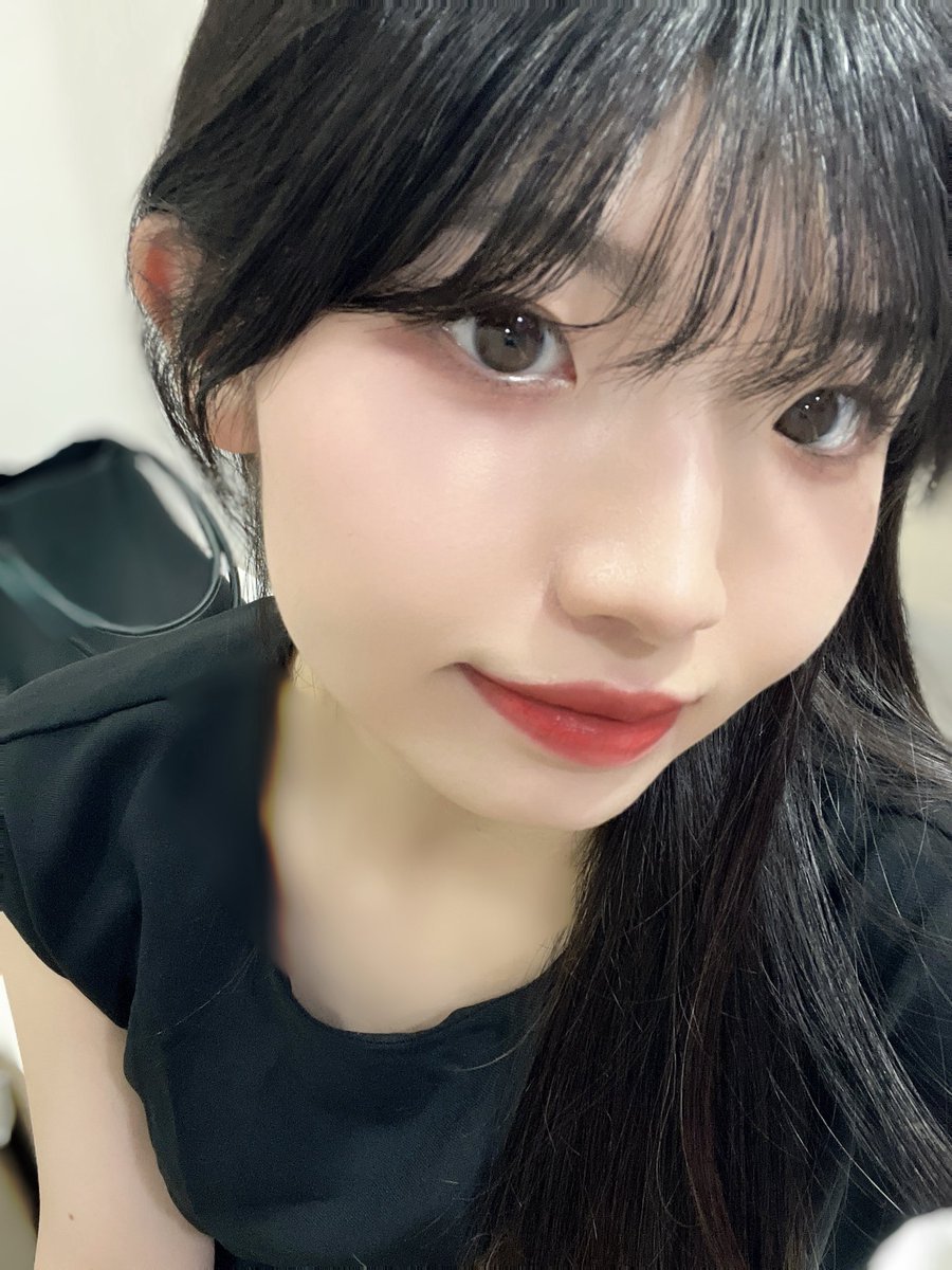 おはよう🌧️
湿気で前髪やばい