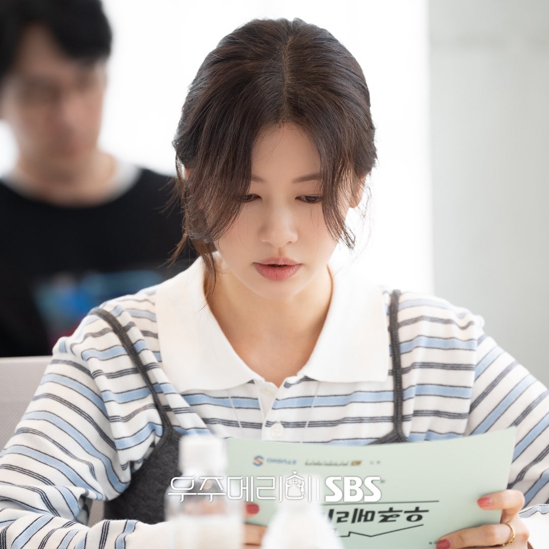My yoo me ri
#JungSoMin
#JungSoMinasYooMeri
#WouldYouMarryMe

Jung Somin for WYMM