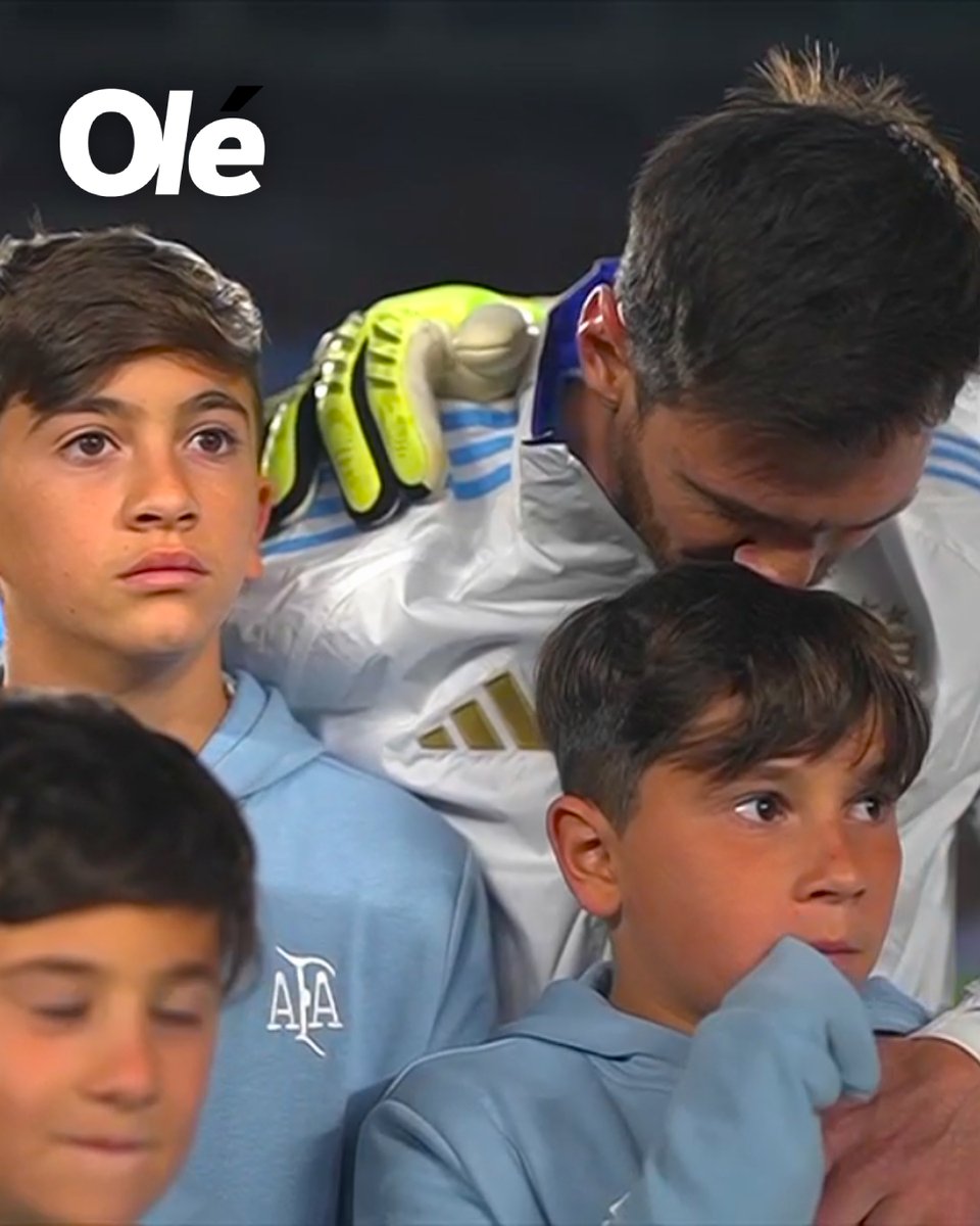 DiarioOle's tweet image. Messi, nada más 🥹💙🔟