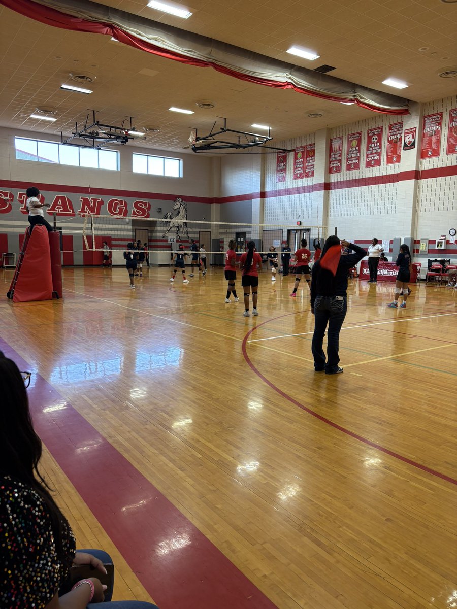 Elsik Volleyball tweet media