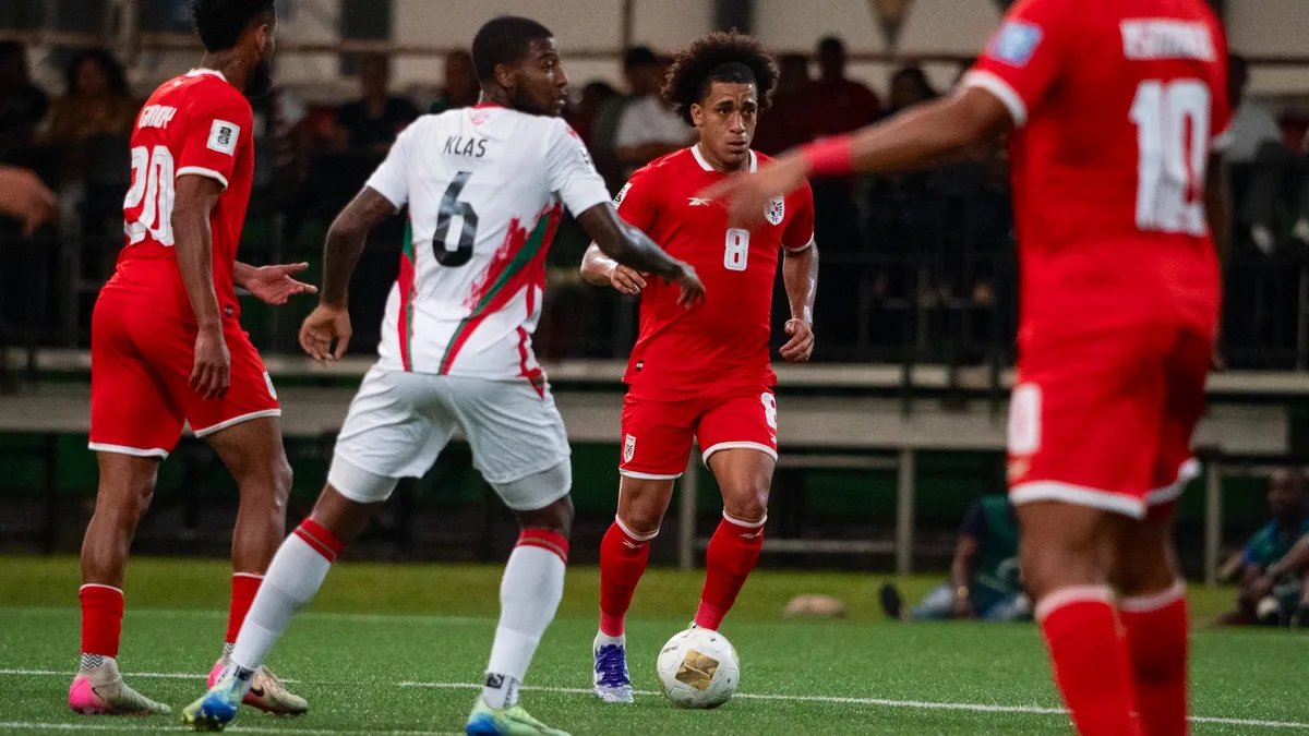 SUR 0-0 PAN 

Partido nefasto en Paramaribo

Panamá no se quedaba en blanco en el marcador desde el 12 de octubre de 2024 (0-2 vs USA en Austin).

No se daba un 0-0 en un partido de la selección desde el 12 de junio de 2022 (vs Martinica en liga de naciones).