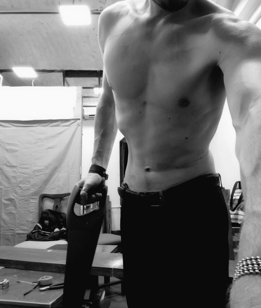 нюдсочетверг не получается каждую неделю, но я стараюсь! 

хозяйство вести – не мудями трясти.