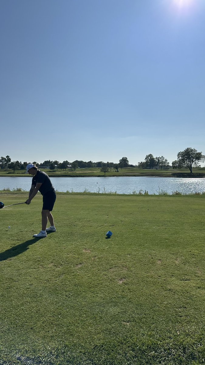 HHSBigBlueGolf's tweet photo. Hamilton defeated Princeton tonight at Indian Ridge, 169-195. Senior Will Baker was the medalist with a 40. https://t.co/OgQWXfwD2h