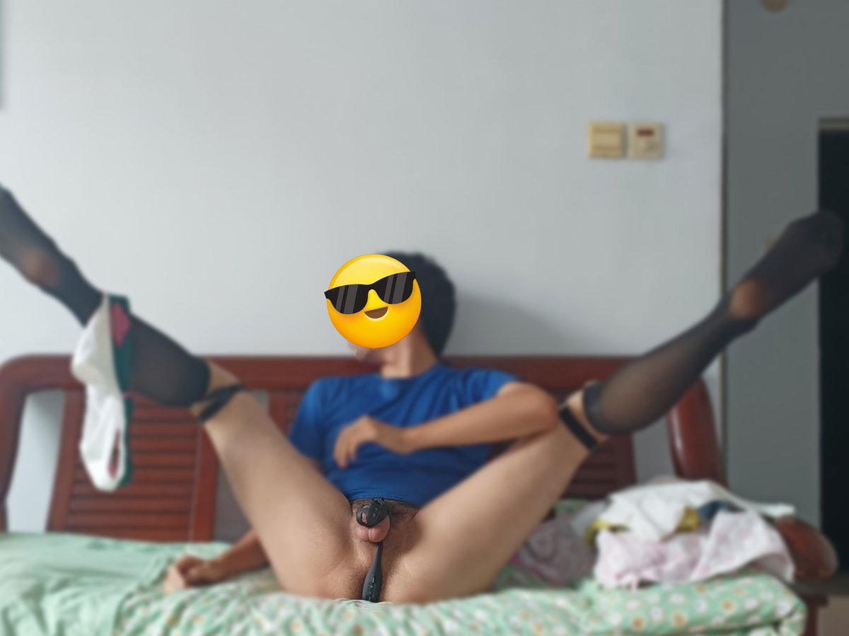 choujiaodie0120's tweet photo. 请，请主人肆意玩弄🥵🧎🏻‍♂️＃锁屌 ＃早泄 ＃伪s  #戴锁 #男大  #禁欲 #反差 ＃暴露 https://t.co/zIKRtzwtCl