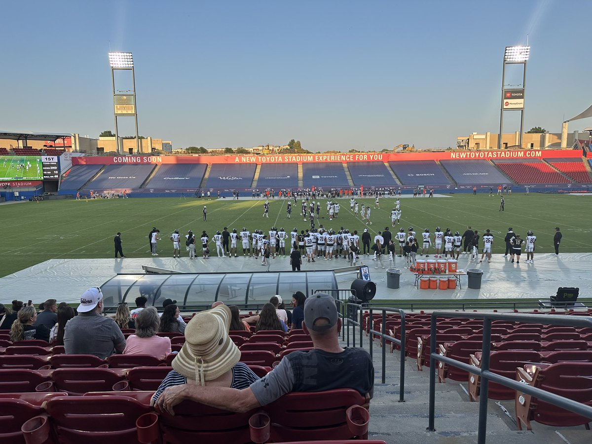 Sorry about the lines on the field #dtid, but it's cool to watch my kid and her friends do their thing here 🤷‍♂️