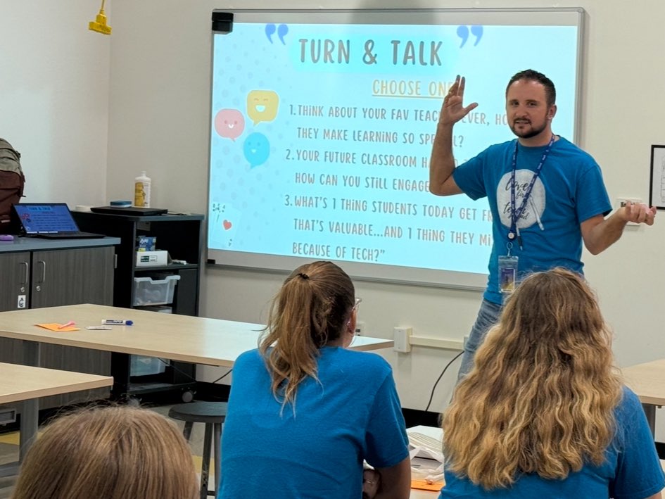 Today’s iTeach Conference was 💯! Create stronger classrooms through De-teching The Classroom and bringing energy to learning with Boot Scootin’ &amp; Brain Breakin’, where line dancing becomes builds community. I’m inspired by the passion and creativity of these future educators!