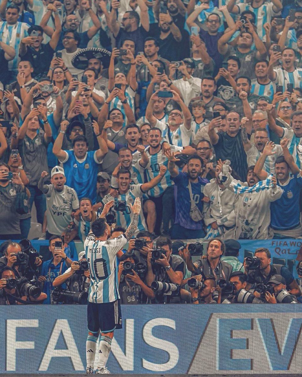 Lionel Messi com a seleção argentina 🇦🇷 

• 194 partidas
• 171 participações em gols

• 113 gols
• 58 assistências