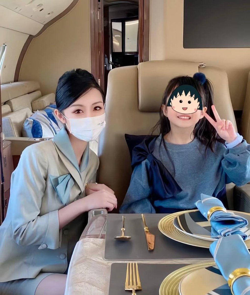 福利姬灵灵全球cos外围经济（全国独家资源）分享的黄推图片4 - 网红私拍内容