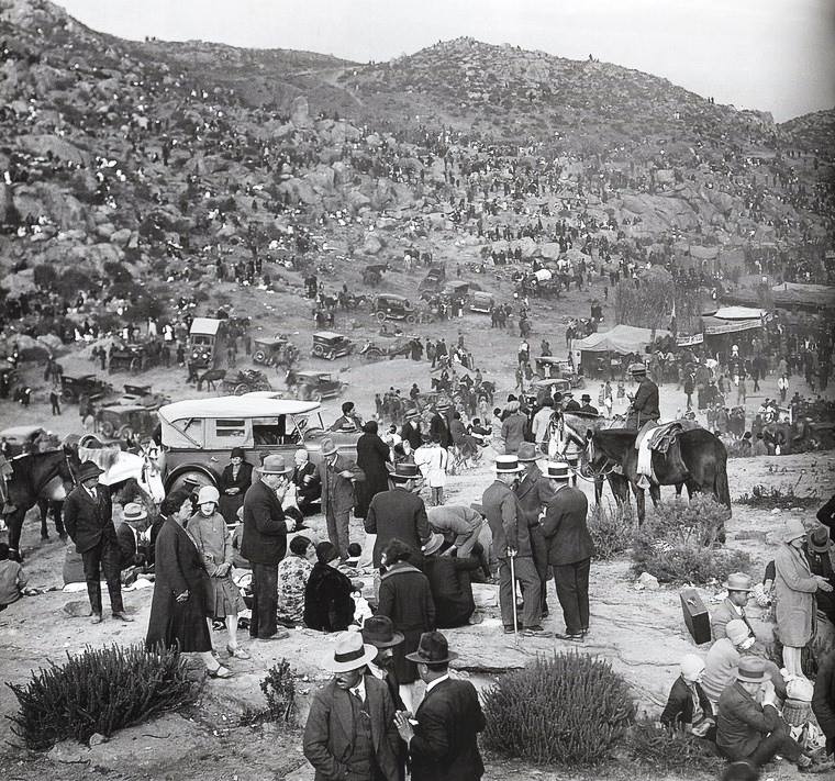Celebración de #FiestasPatrias en la Pampilla de Coquimbo en 1923. Fotografía de los hermanos Puerta Roldán, fuente sitio Enterreno #FiestasPatrias2025 #18deseptiembre #Chilenidad #Feliz18 #Chile