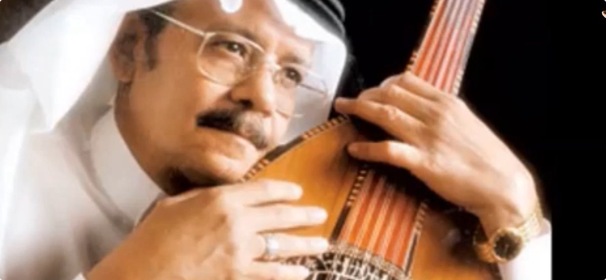 سؤال وجائزة لعشاق الفنان طلال مداح 

كان طلال رحمه الله يلبس دبله فضه في أصبع يده اليمنى كما هو موضح في الصورة سؤالي ماهي الكلمات المنقوشة داخلها