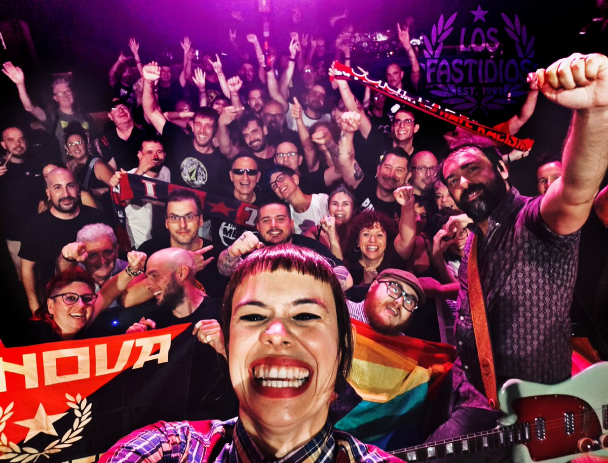 04.09.2025 Gracias Alicante, gracias equipo de Sala Marearock, gracias LaPlaza Banda y ¡Muchísimas gracias a todos por la energía y el amor que nos han dado! Ustedes son... LOS FASTIDIOS
