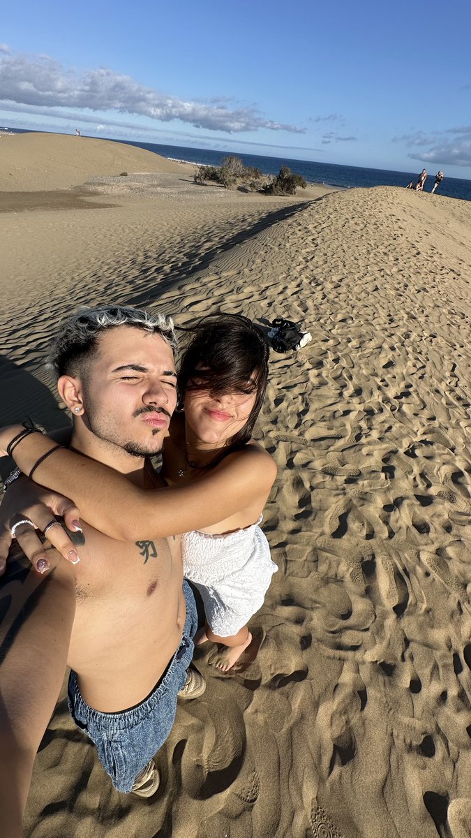 henarmnzn's tweet photo. Necesitaba salir de la rutina y pasar tiempo con él. 
Esa semana me sanó mucho más de lo que me esperaba; aprender a “vivir” en un lugar que no conocemos ha sido justo lo que necesitaba para darme cuenta de las ganas que tengo de pasar toda mi vida junto a él. https://t.co/YTXhL6paAR