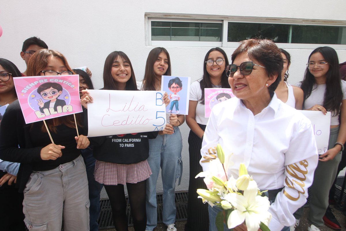 larevista_unica's tweet image. Recorrido de campaña de la Dra. @LiliaCedilloMX, en el Bachillerato Internacional 5 de Mayo de la @BUAPoficial en Cuautlancingo.
#Puebla #BUAP #estudiantes #campaña
Fotos: Miguel Ángel Huerta @Titomino #único 📸
(1-2)