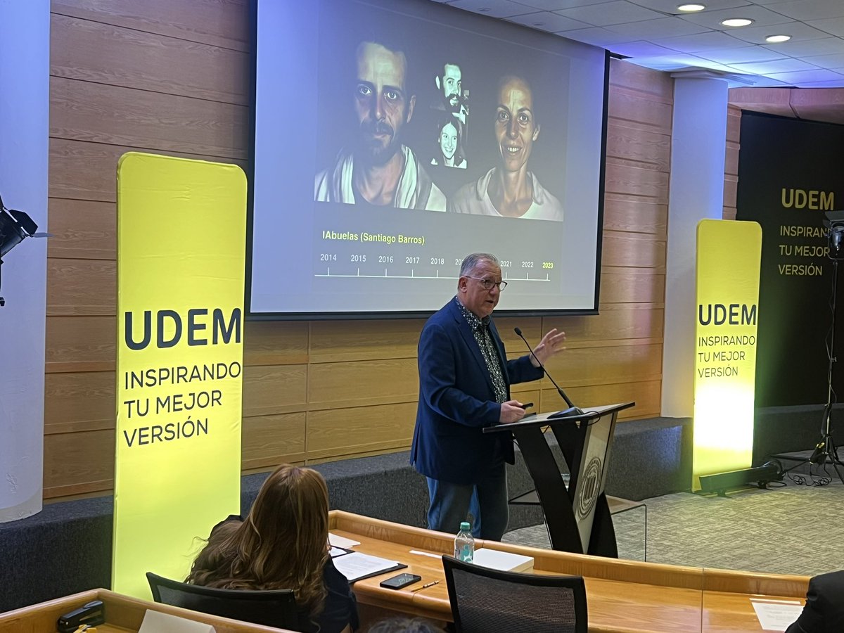 Una mirada profunda de la evolución de los medios…la visita de <a href="/cscolari/">Carlos A. Scolari</a> a la UDEM nos deja a la comunidad académica el desafío de asumir y navegar entre la complejidad del ecosistema mediático que se transforma de manera constante y permanente. <a href="/edhuUDEM/">Educación y Humanidades UDEM</a>