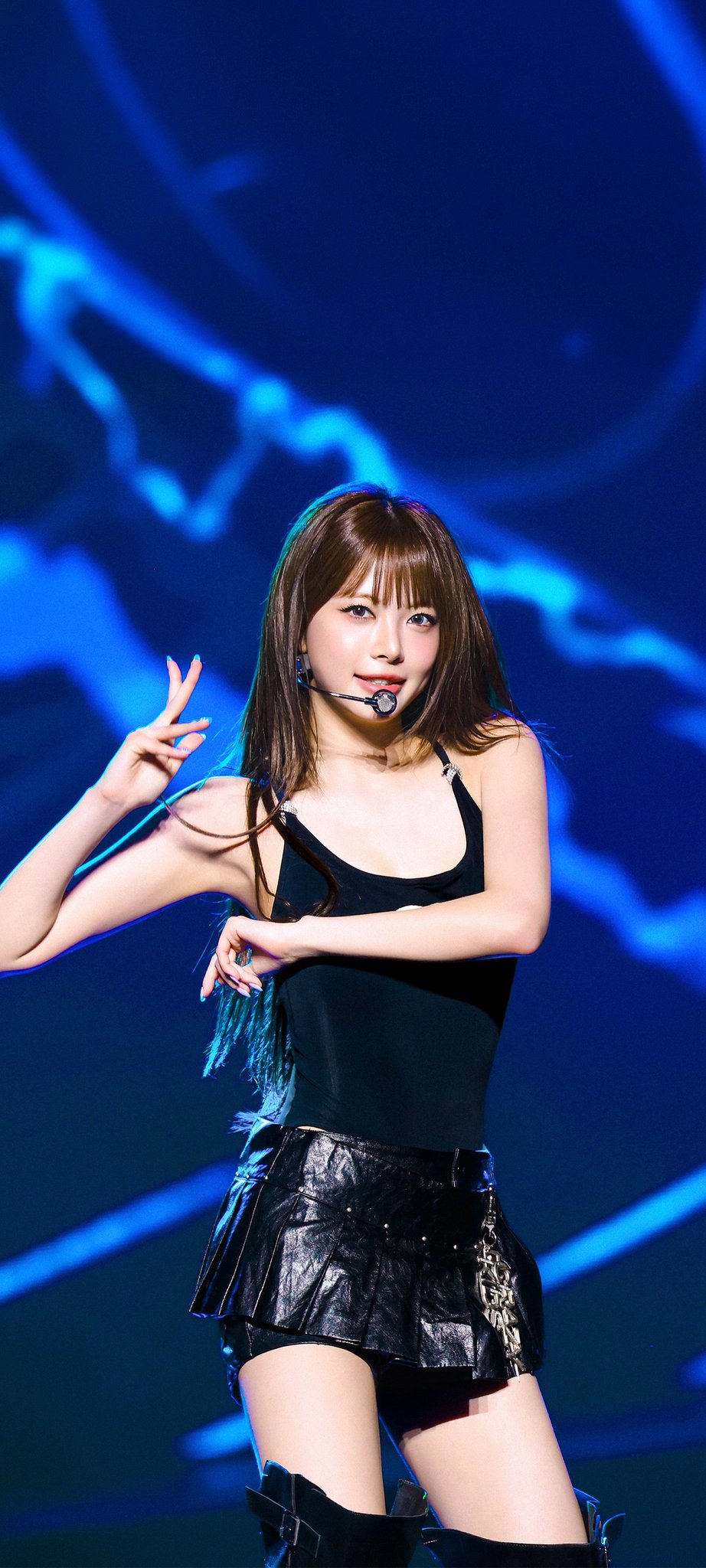 ルセラフィム　HONGKONG ウンチェ　FEARNOT LE SSERAFIMがFEARNOTの頼れるヒーローに変身！「永遠はないから