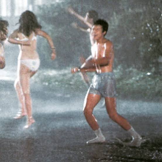 本日台風これからひどくなりそうなので、閉めちゃいます！