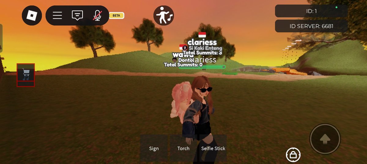 # yagitu
lucuuu ak di carry trs foto sama 3 bocil 😽