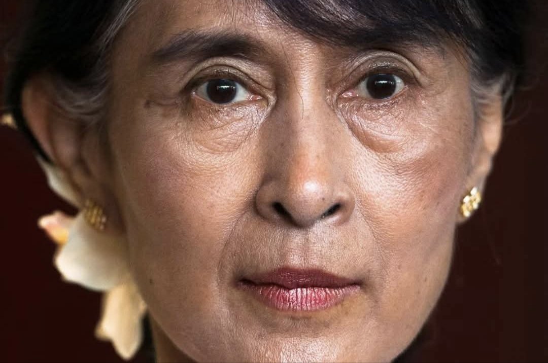 xiami151878's tweet image. #Aung San Su Kyi
#မတရားဖမ်းဆီးချုပ်နှောင်ခံထားရတဲ့
#အသက်80အရွယ် #အမေ #ဒေါ်အောင်ဆန်းစုကြည်ကို
#ဆေးကုသခွင့်ပေးပါ။
#ချက်ချင်းလွှတ်ပေးဖို့နိုင်ငံတကာမှတောင်းဆိုပေးကြပါ။
#အမေကျန်းမာစွာလွတ်‌မြောက်ပါစေ။
#AungSanSuuKyi