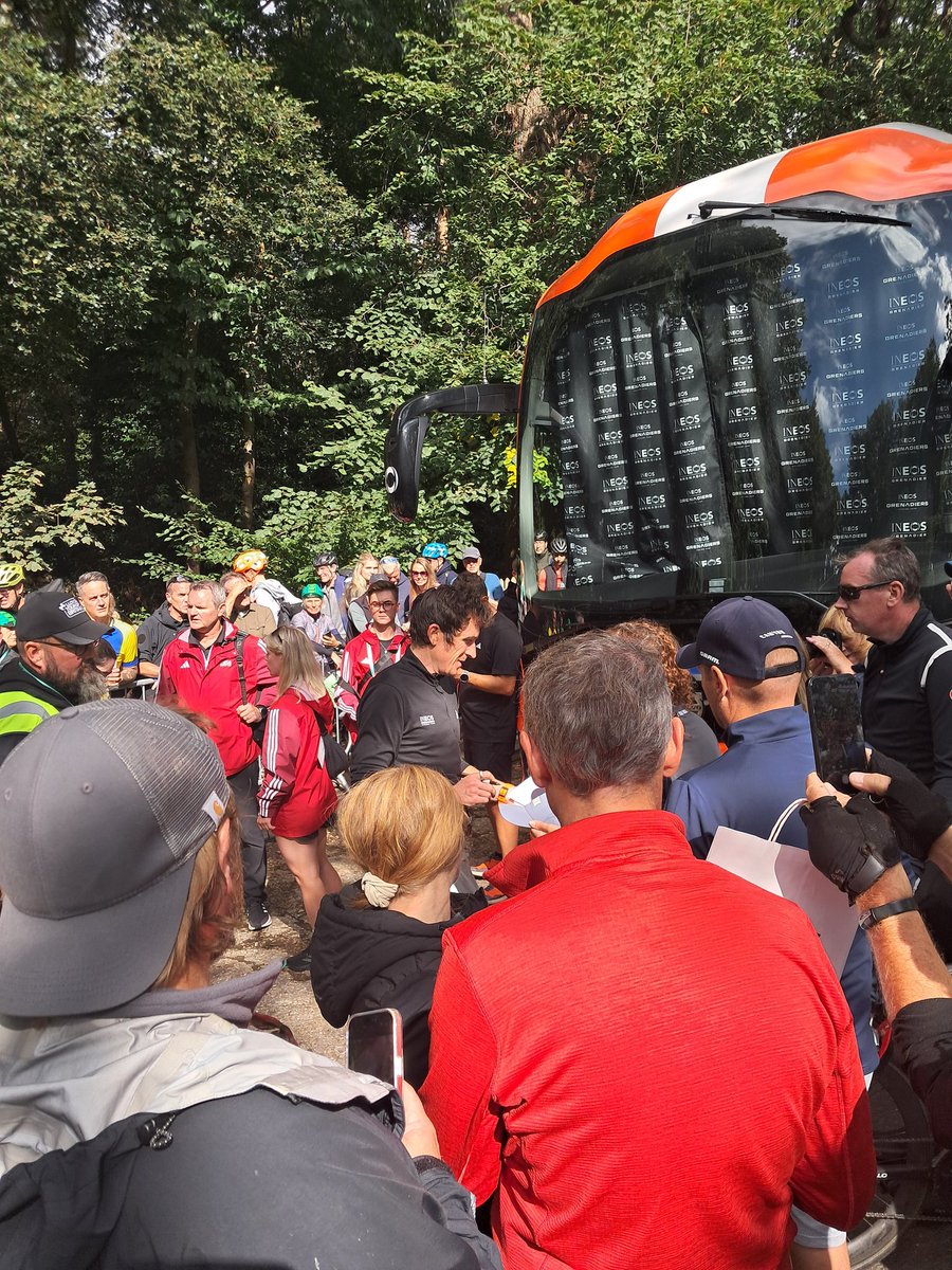CB_cycles's tweet photo. @GeraintThomas86 Don't worry, that wasn't my only picture. I did get some more of Geraint #TOBtour #TourofBritain #cycling #ukcyclechat https://t.co/gPH2hXyFmy