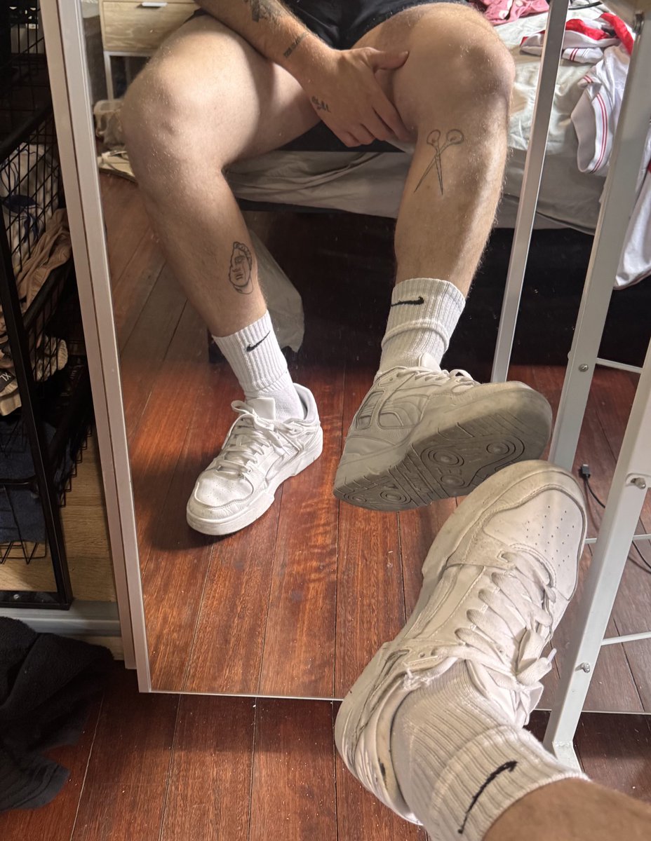 Who’s worshipping me after gym? 

#Findom #Cashmaster #PayPig