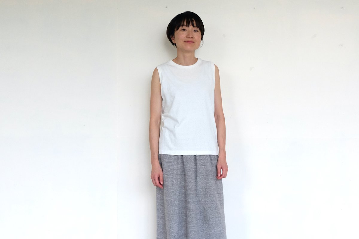LifeClassico's tweet photo. FIlMelangeのEleni2は 1枚でも インナーとしてもご愛用いただけるノースリーブのカットソー。お買い求めいただければ大活躍保証!#FIlMelange
FIlMelange Eleni2 ¥9.900(¥9.000)
Color : 3 colors Size(Ladies' ) Free
Natural Cotton 100% Made in Nihon.
https://t.co/hOBdhRBEZ5 https://t.co/9KnoEbywco