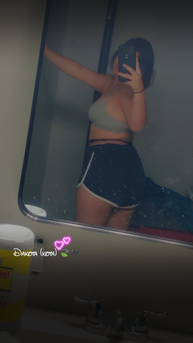 Kota_colaa's tweet photo. 🖤⛓️ https://t.co/JlRkXgi5Of