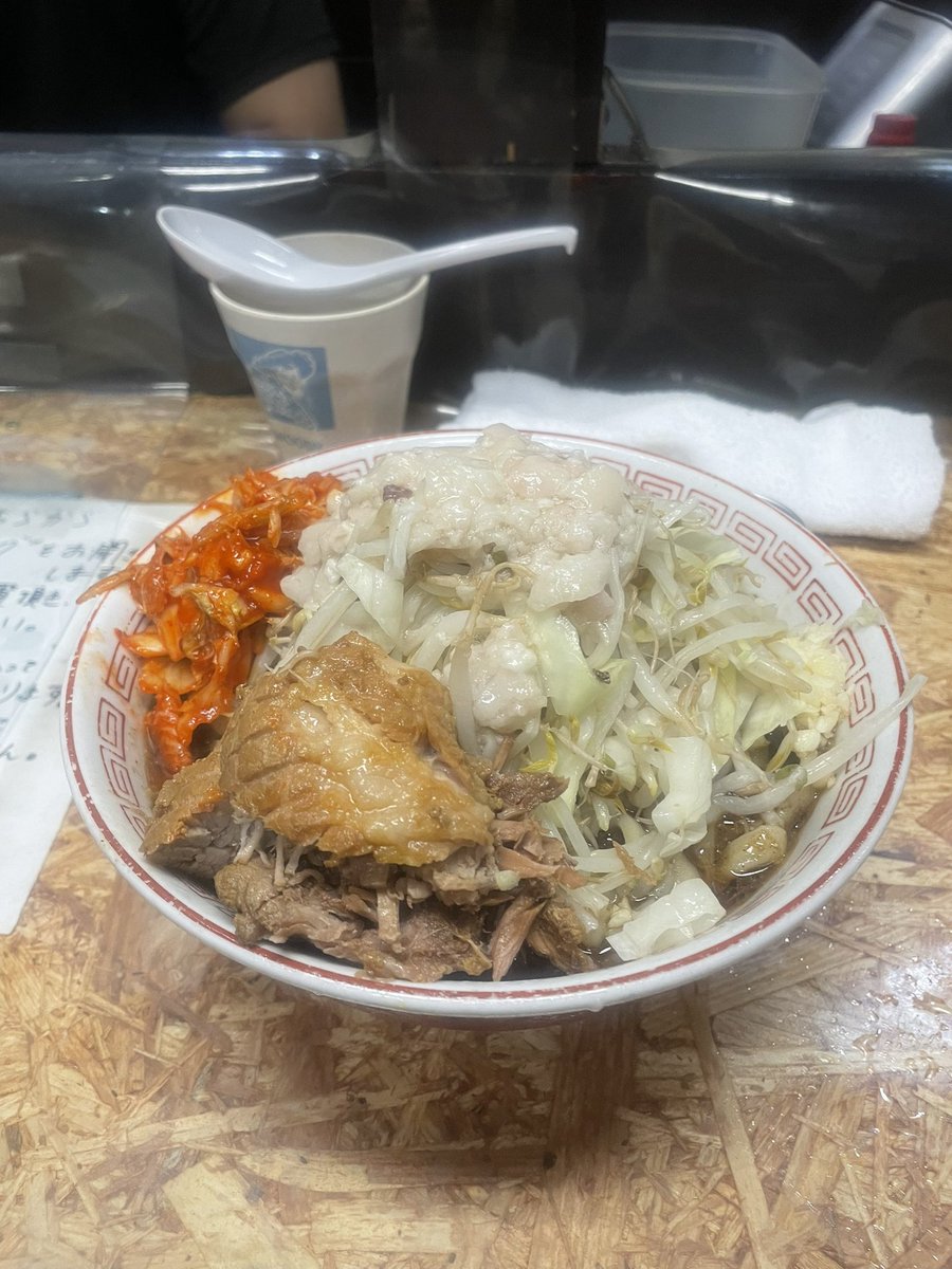 2025.09.05
自家製麺まさき　非乳化　新所沢
限定冷やし"魚"らーめん　TPキムチ
ニンニク少し　アブラ　火の粉別皿

13:30着　限定まだあったー。迷わず限定④そしてキムチ

めちゃくちゃうまい。そしてキムチも美味い！きてよかったー。