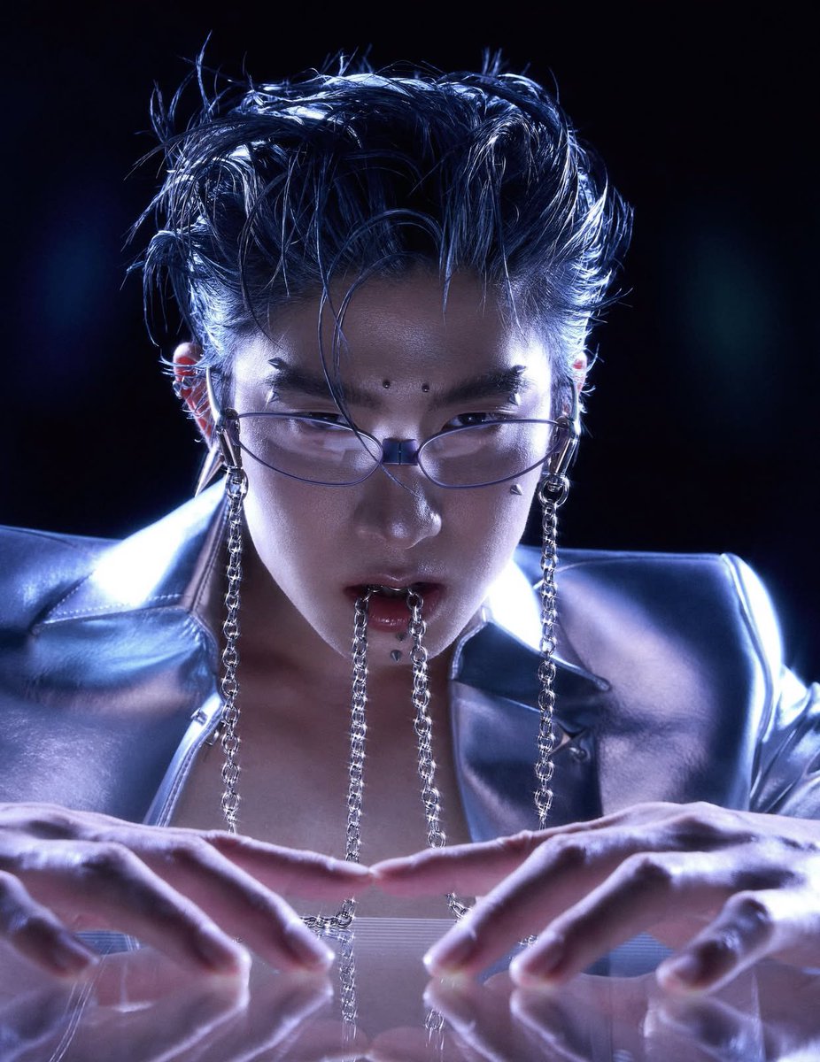 jk_4485's tweet photo. อมกกกก พี่โทกับgentle monster กรี้ดพดด ชั้นบ้าได้เลย หล่อมากกกกกก🔥🔥

#tthomastc @tthomastc https://t.co/yf3mqoKPBN