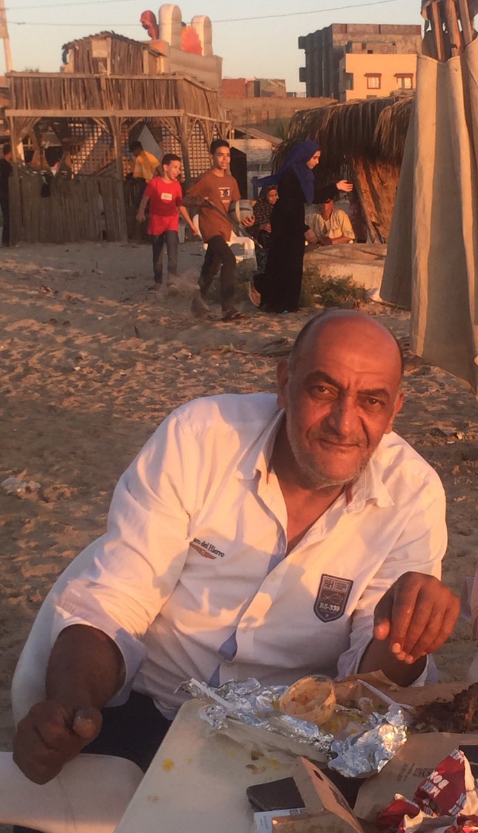 حبيبي واحشني اوي و الله
ادعوله بالله عليكم
ربنا يرحمك يا بابا و يغفرلك و يثبتك عند السؤال و تدخل الجنة بدون حساب ولا سابقة عذاب و ينجيك من فتنة القبر و يثبت لسانك على الحق 
ربنا يصبرنا على فراقك يا حبيبي