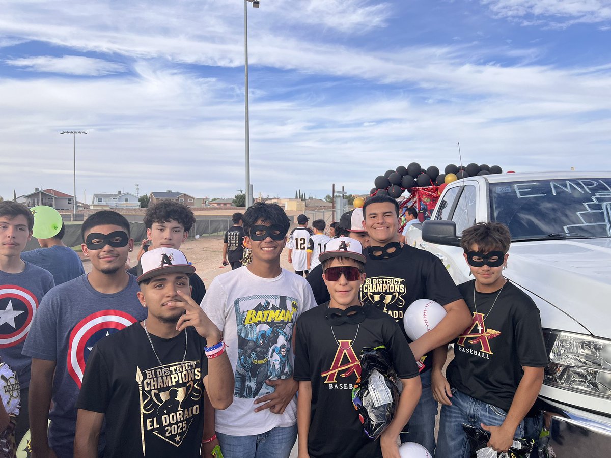 Our baseball boys at the annual burning of the A, Homecoming parade. Had a blast! 🎉⚾️