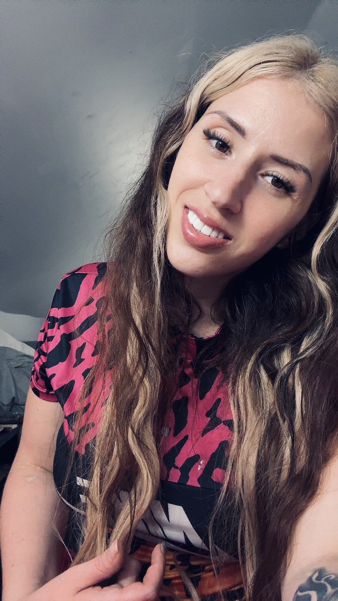Goddessmaree96 tweet media