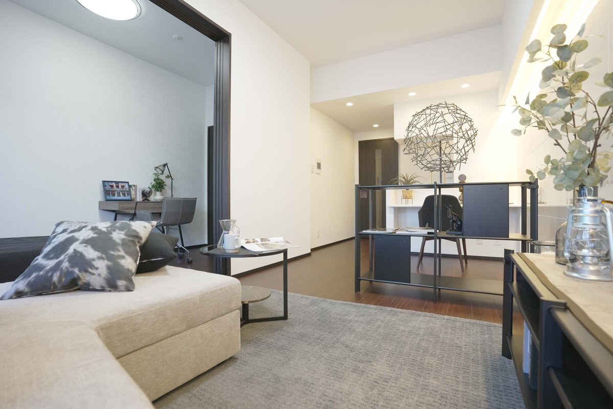 【プレジオ三国EURO】
阪急神戸線「神崎川」駅まで徒歩8分
阪急宝塚線「三国」駅まで徒歩16分
全室浴室テレビ、無料Wi-Fi、モニター付きインターホン完備 二人入居、ペット飼育も可能です！
今なら内覧していただいた方に金本知憲さんの直筆サイン入りボールをプレゼント！
basis-ds.com/lineup/build/1…