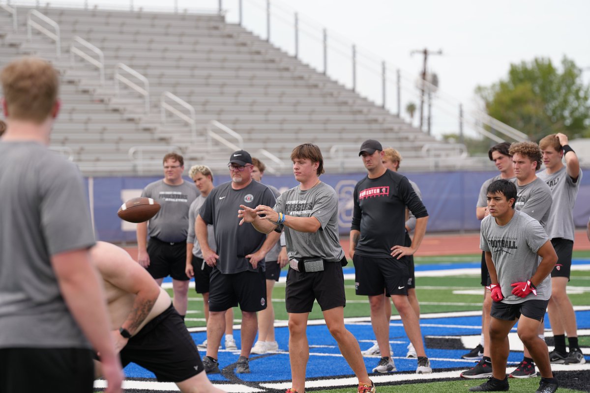 lfc_athletics's tweet photo. Foresters take Arizona! @LFC_FOOTBALL is officially here for the Cactus Kickoff, the first EVER Division III football game played in the state of AZ. 🌵🏈

Can't make it on Saturday? Tune in live at
🔗 https://t.co/y2x0J4bQui https://t.co/xjHNmfL0Ez