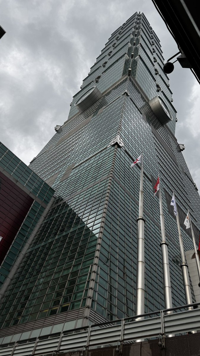 [盡力］
已經盡力了，就等待結果了！
希望烏雲散去，還我晴空萬里。