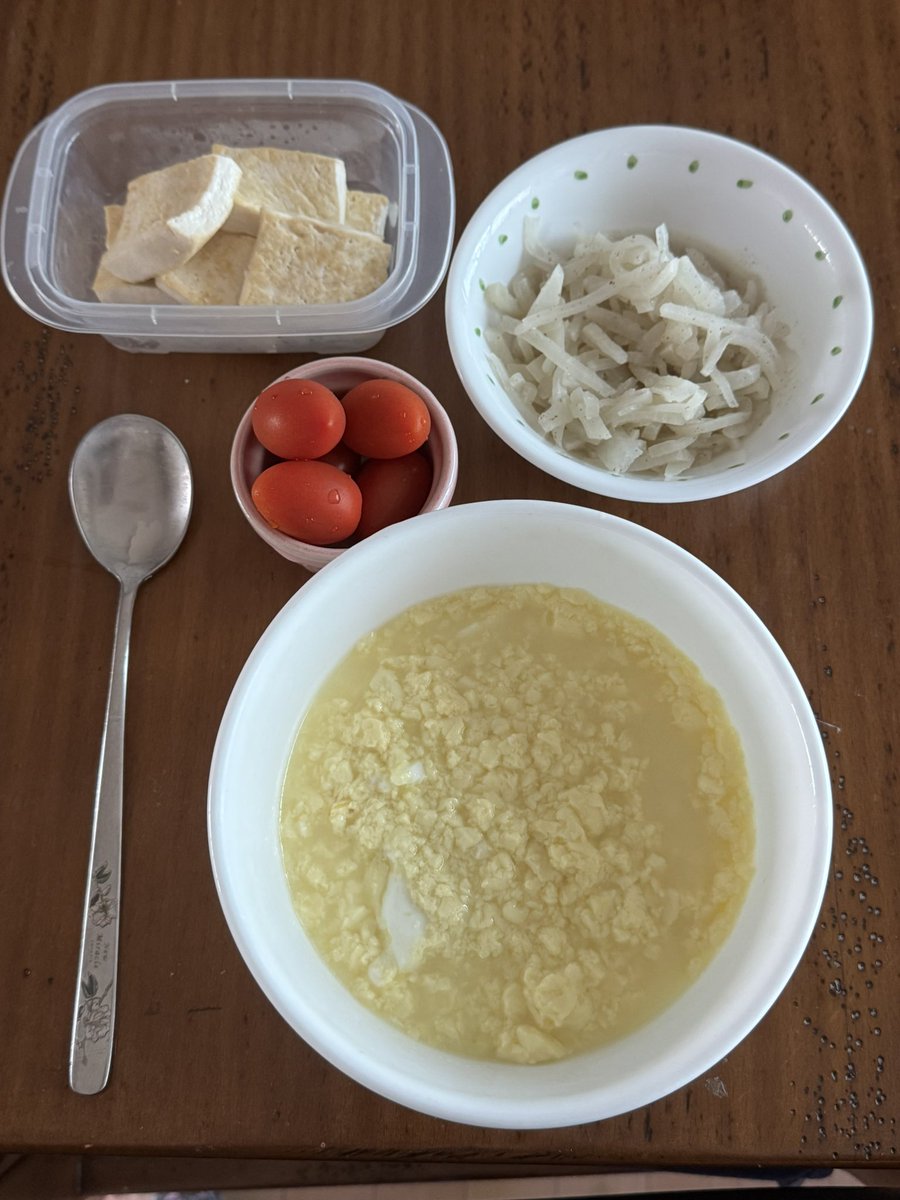 스위치온하다가 개뿍쳐서
아침 쉐이크 대신 대체로 해먹음
단백질 20g 맞춤!