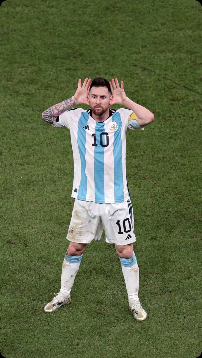 d_bt310's tweet photo. ميسي مع الارجنتين كان مطالب ببطولة وحده
• حقق كاس العالم
• حقق كوبا امريكا "مرتين "
• حقق الفيناليسما
• حقق كاس العالم لشباب
حقق المدلية الذهبيه 2008

ختم كل البطولات القاريه معهم وأصبح غير مطالب بأي بطولة معهم الان وأعتلى عرشهم

ميسي أزاح مارادونا من شمس الارجنتين الى الابد https://t.co/WzgCdNehpc