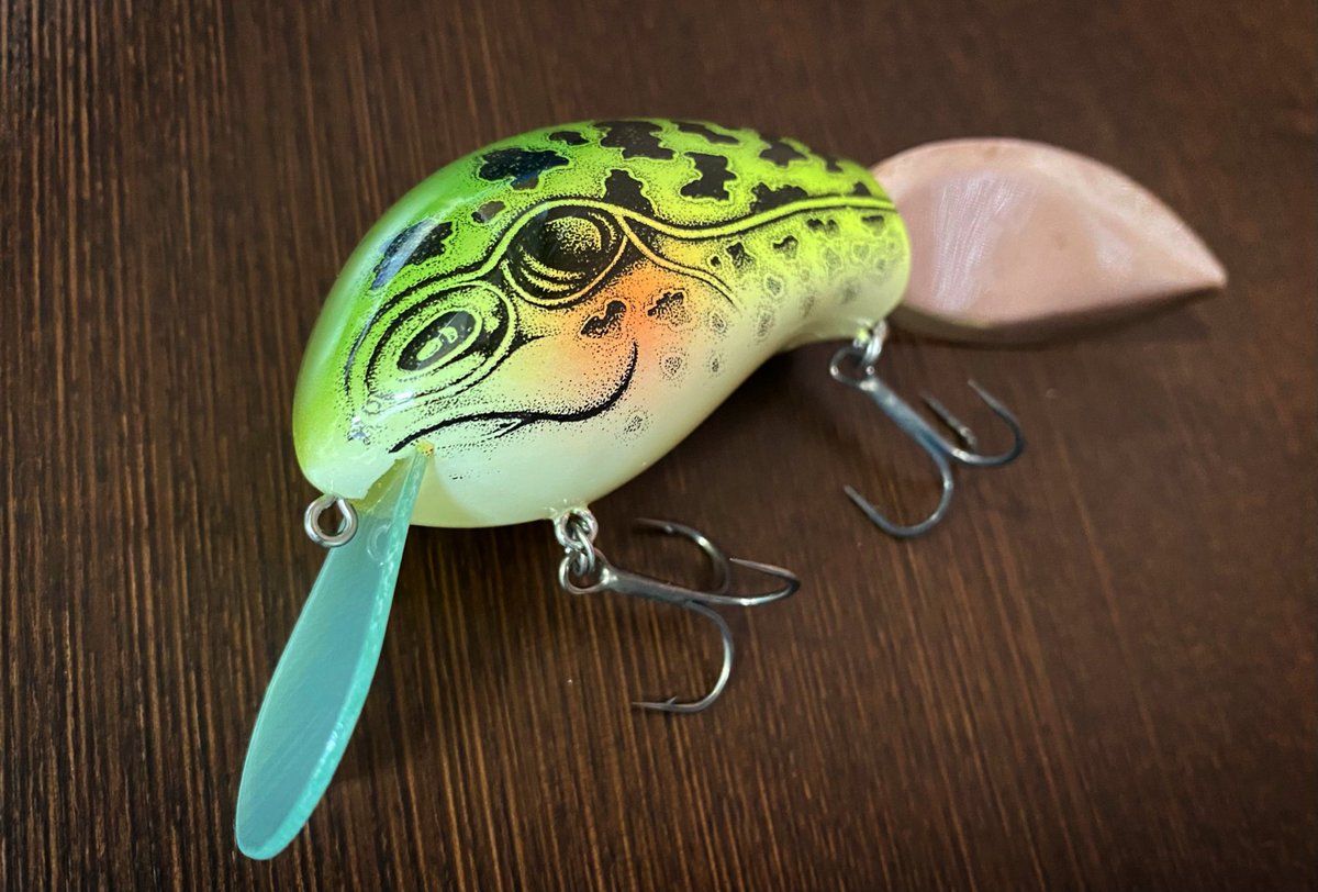 改めてレッドカブの製品版カラーを眺めて思うのは点描カラーの美しい