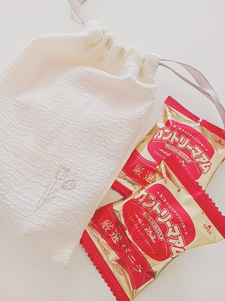 お昼休憩 ̗̀𐂐𖥣⸝⸝꙳

カントリーマアムはちょっと
あっためて食べるのが好き🤤♡

同じひと居るかな🥹？

 #ダイエットとは
 #賄いも食べた