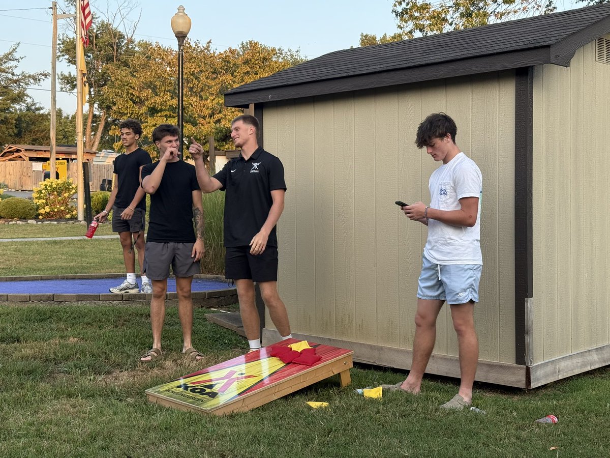 SouthWarrenFB's tweet photo. Huge thanks to Ashley Wilson for hosting a great Pasta Party to get our guys fueled up for Friday night’s game. Thanks also to the Kuzma and Kranz families for opening up the KOA Convention Center to serve as the perfect venue. Our guys are blessed. #goodfood #goodbros #goodnight https://t.co/b4t9VCIBHr