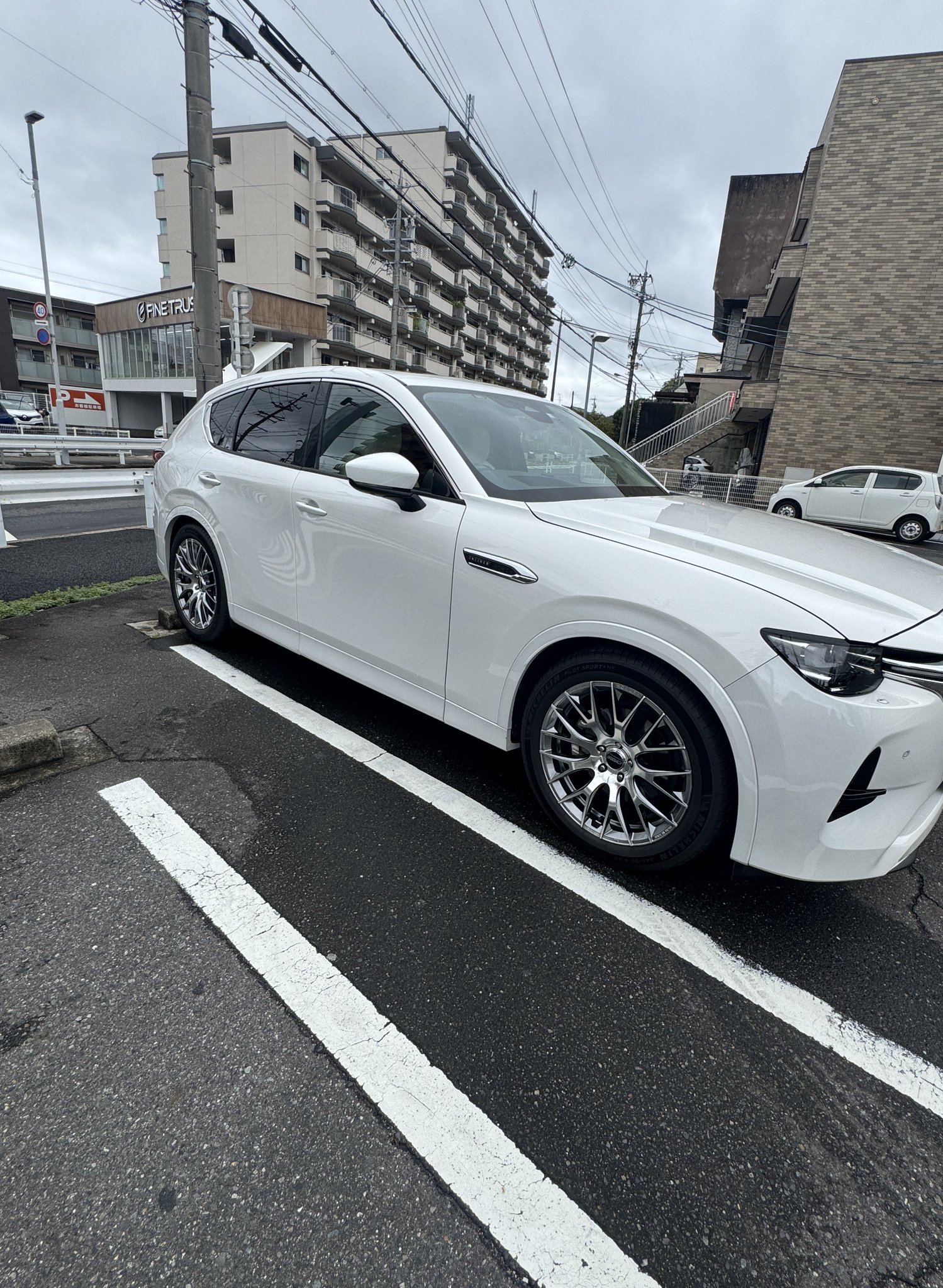 如月@CX60 XD-HYBRID Exclusive Modern on X: 