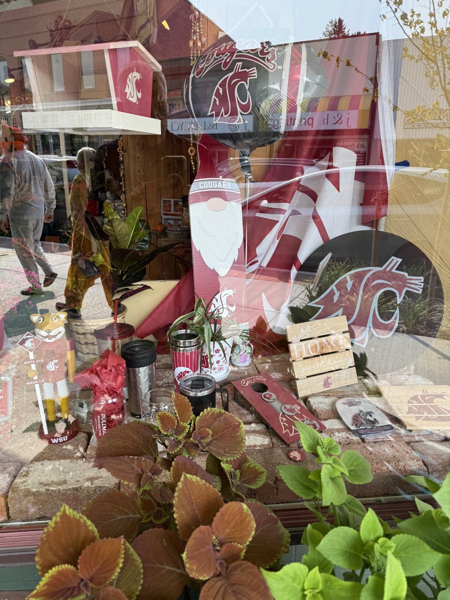 Welcome back Cougar Alumni to Washington State Football Homecoming. We will be open Friday 9am-5pm and Saturday 9am-4pm. Please stop by and check out our WSU Merchandise and grab a bite to eat and and beverage next door at Neill's Coffee &amp; Ice Cream.
#GoCougs 
#WSUPULLMAN 
#Wazzu