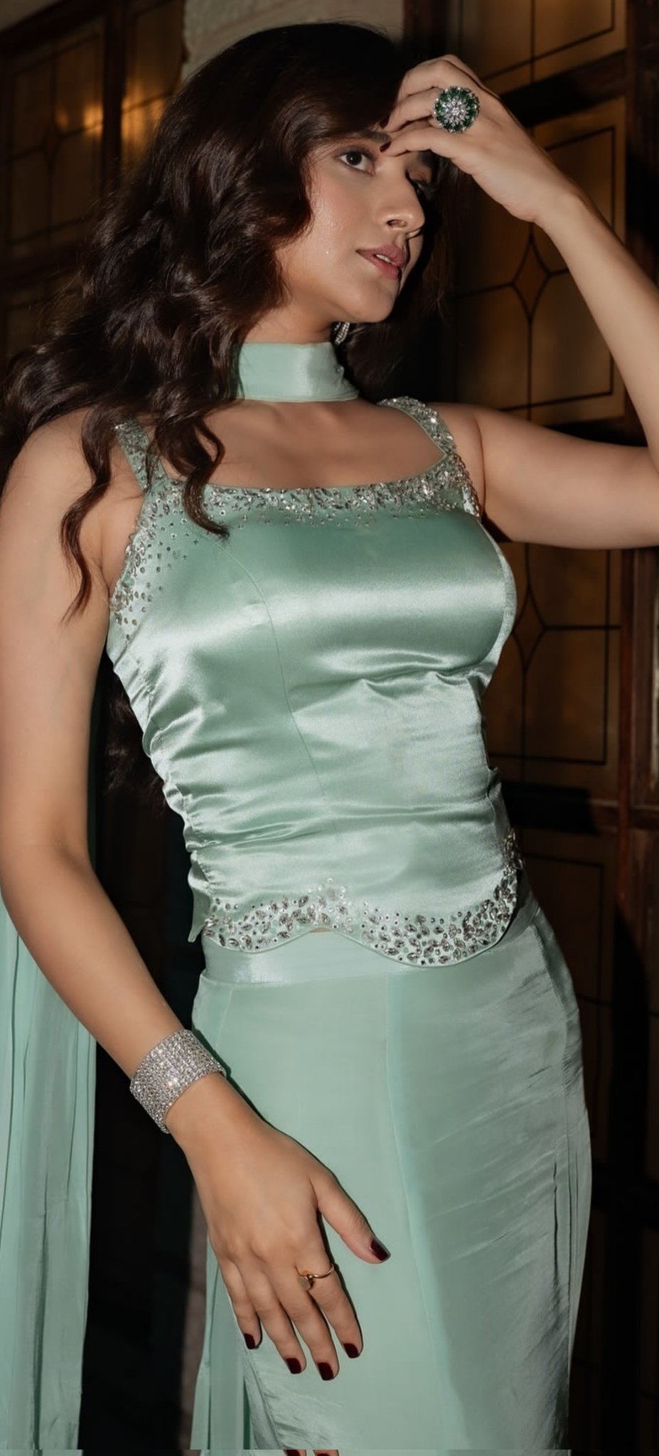 G0DPIVAXYAEeTFo?format=jpg&name=large