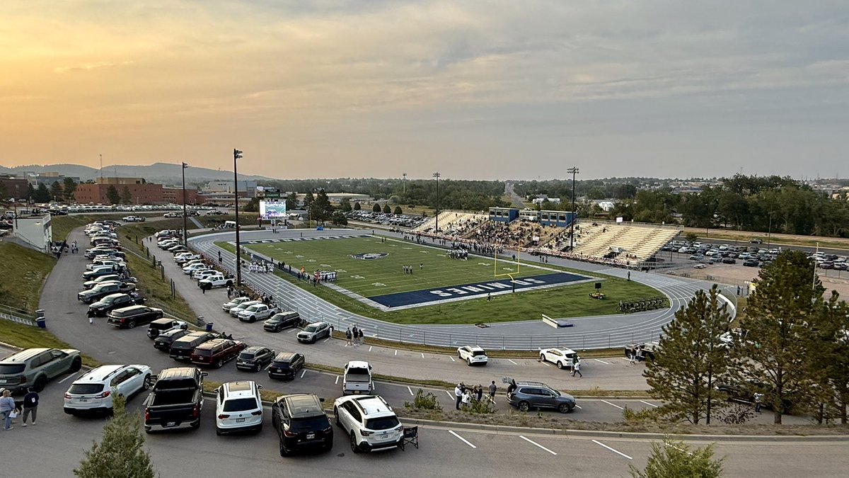 College Football Campus Tour tweet media
