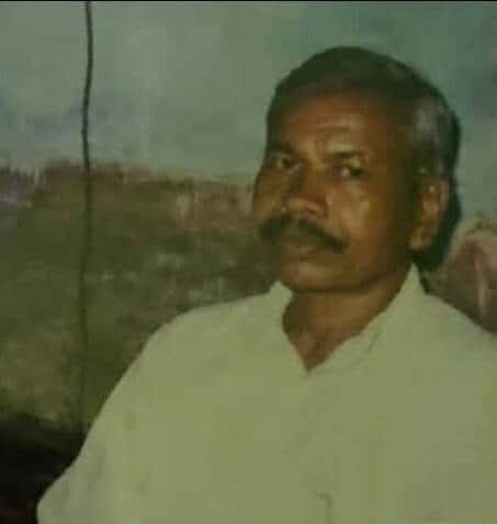 appuaman's tweet image. पटना साहिब की धूसर मिट्टी में जन्मे पले बढ़े और ऐसे विषय के परांगत हुए जिसकी शिक्षा लेने में आज हम विद्यार्थियो के पसीने छूटते है संख्यानकी (स्टेटिक्स) झारखंड में प्रोफ़ेसर बने और मिट्टी का कर्ज चुकाने पटना साहिब में जनसंघ से जुड़े और एक बंजर भूमि को अपने मेहनत से कोड़ कर भाजपा…