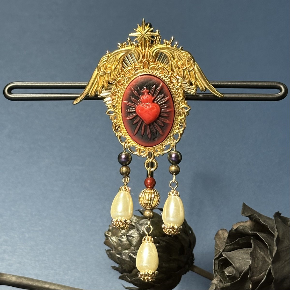 2025/9/27(土) Majestic Wonderland に出展いたします‼️
ブースは、図の位置【E08】になります！

今回もゴシックでファンタジーなアクセサリーを持っていきますので、どうぞよろしくお願いいたしまーす🥰✨✨

#マジェステ
#マジェステ03