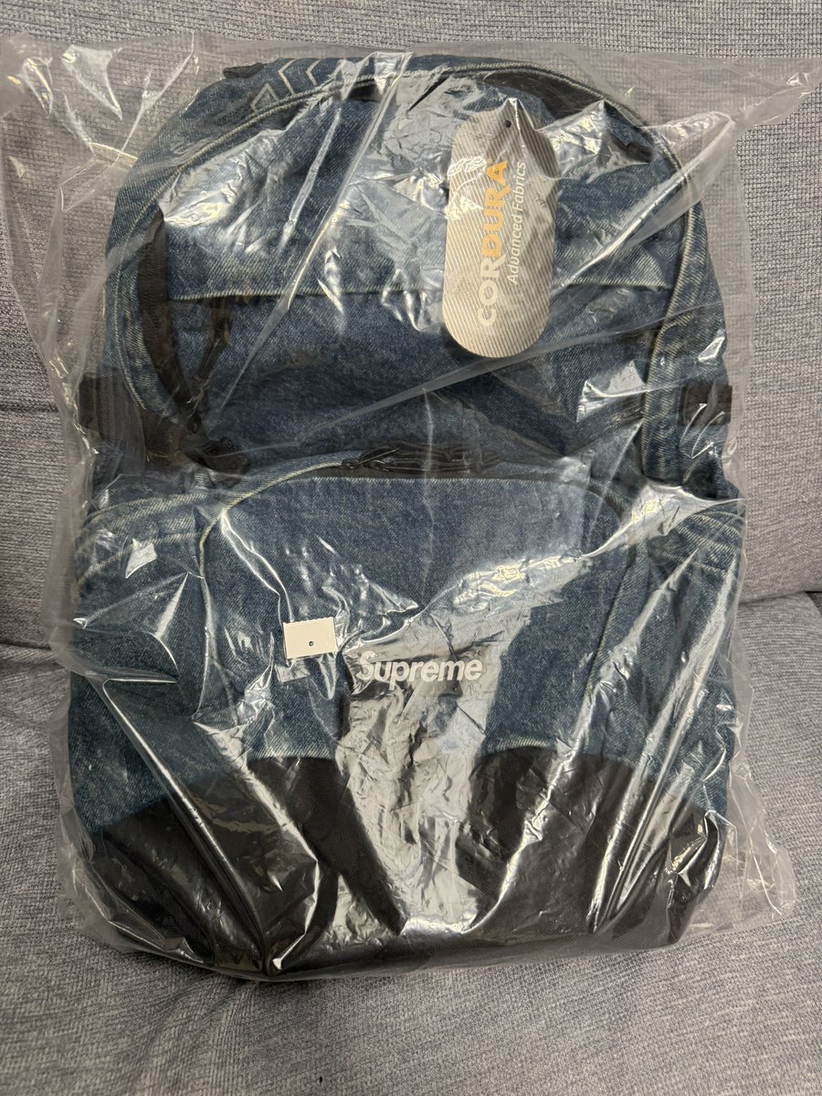 かず吉さん 吉川友×Kitson me コラボZIPパーカー