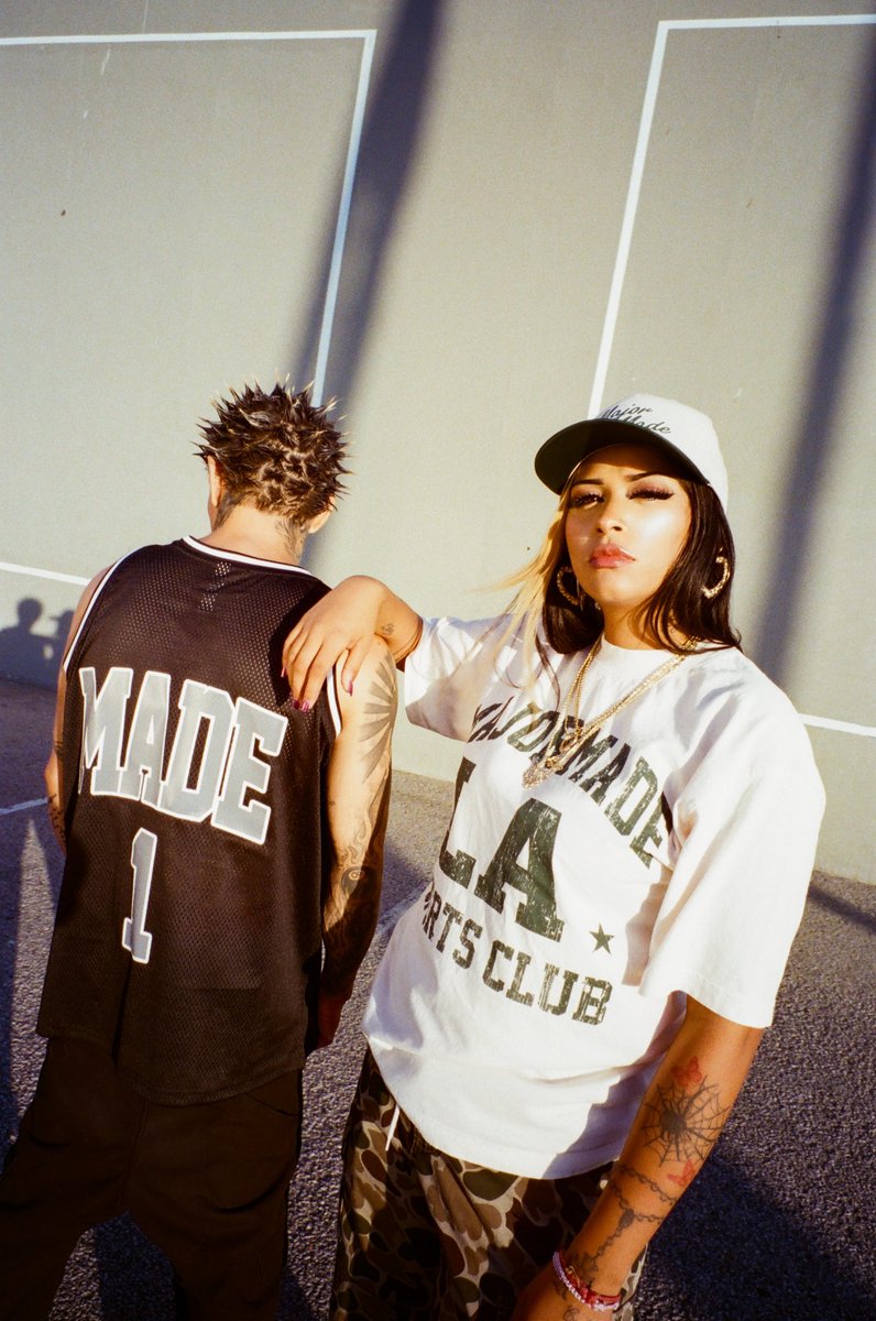 LAFLVMABLANCA's tweet photo. Alright perritos! New majormade drop go shop up while it’s available. https://t.co/0Rm0WKBb5v https://t.co/KkUstRpu2j