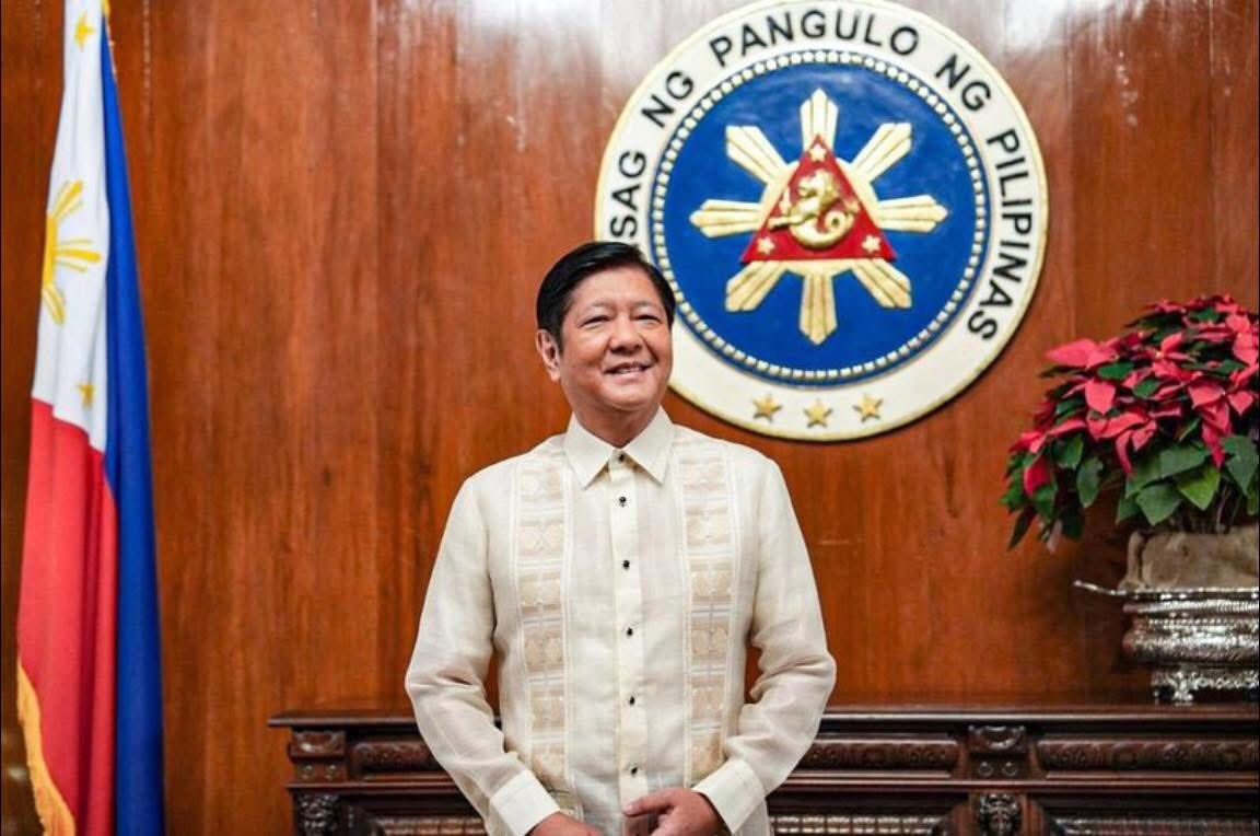I said it once &amp; I’ll say it again✌🏼♥️🇵🇭
I will always respect, support, protect &amp; love 🫡PBBM
For the love of our country, for respecting the President PBBM,
For loving the man 💁🏻‍♀️PBBM. MarcosLatta ✌🏼♥️🇵🇭