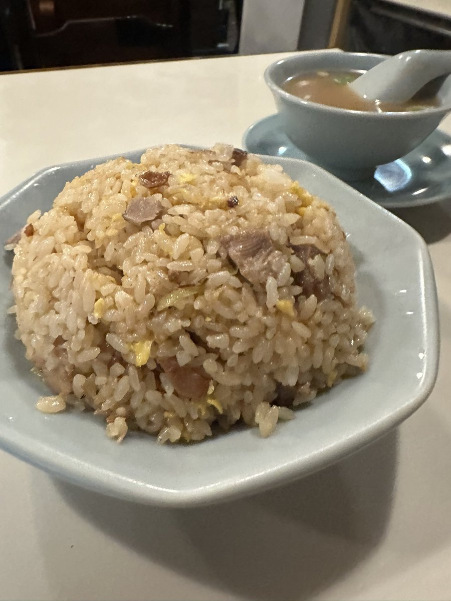 kunihashi's tweet photo. 久しぶりに食べたけど
やっぱり美味い
#龍朋 https://t.co/haX4Zzar7M